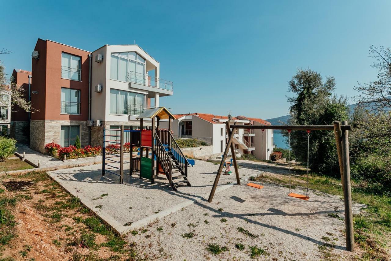 Acacia summer holiday Ðenovići Exterior foto